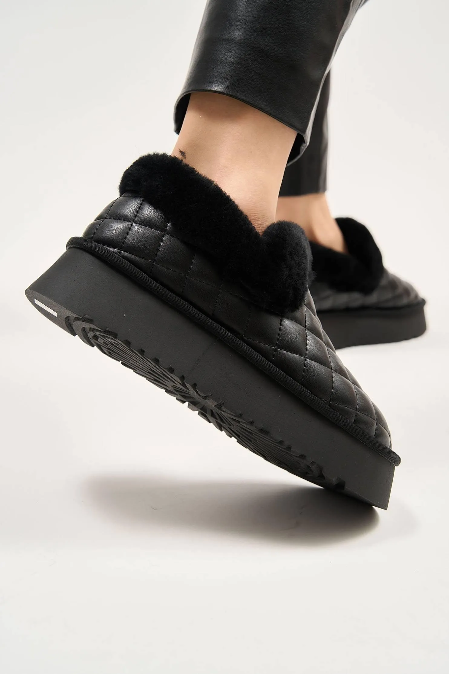 Crandle Black