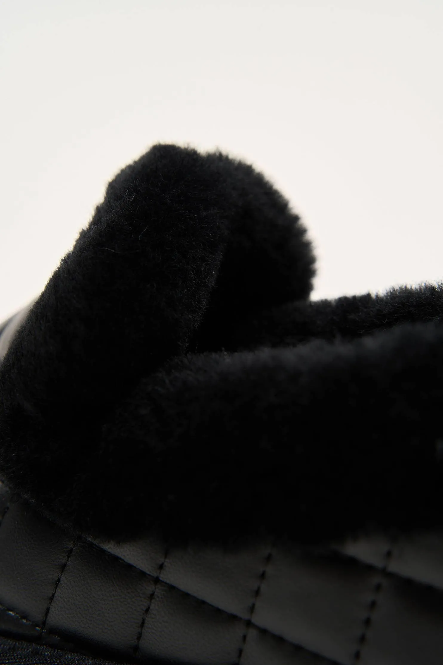 Crandle Black