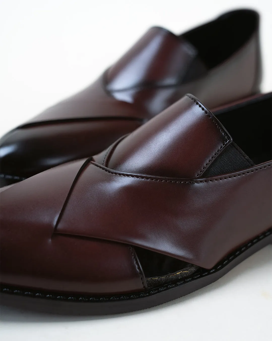 Criss Cross Style Men’s Shoes