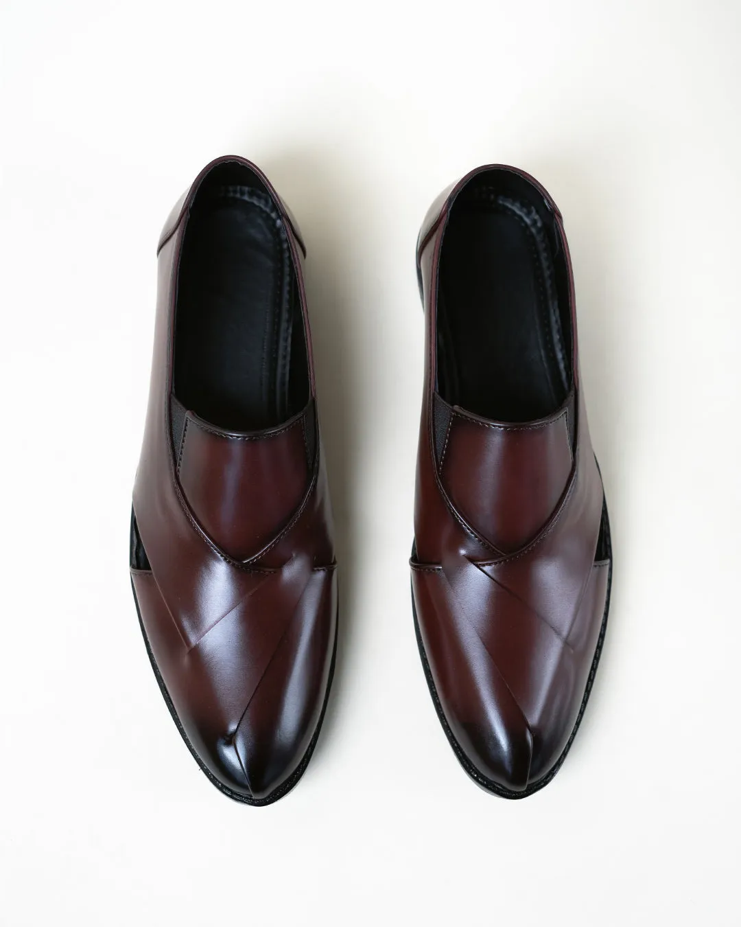 Criss Cross Style Men’s Shoes