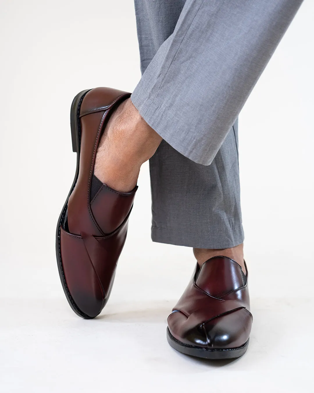 Criss Cross Style Men’s Shoes