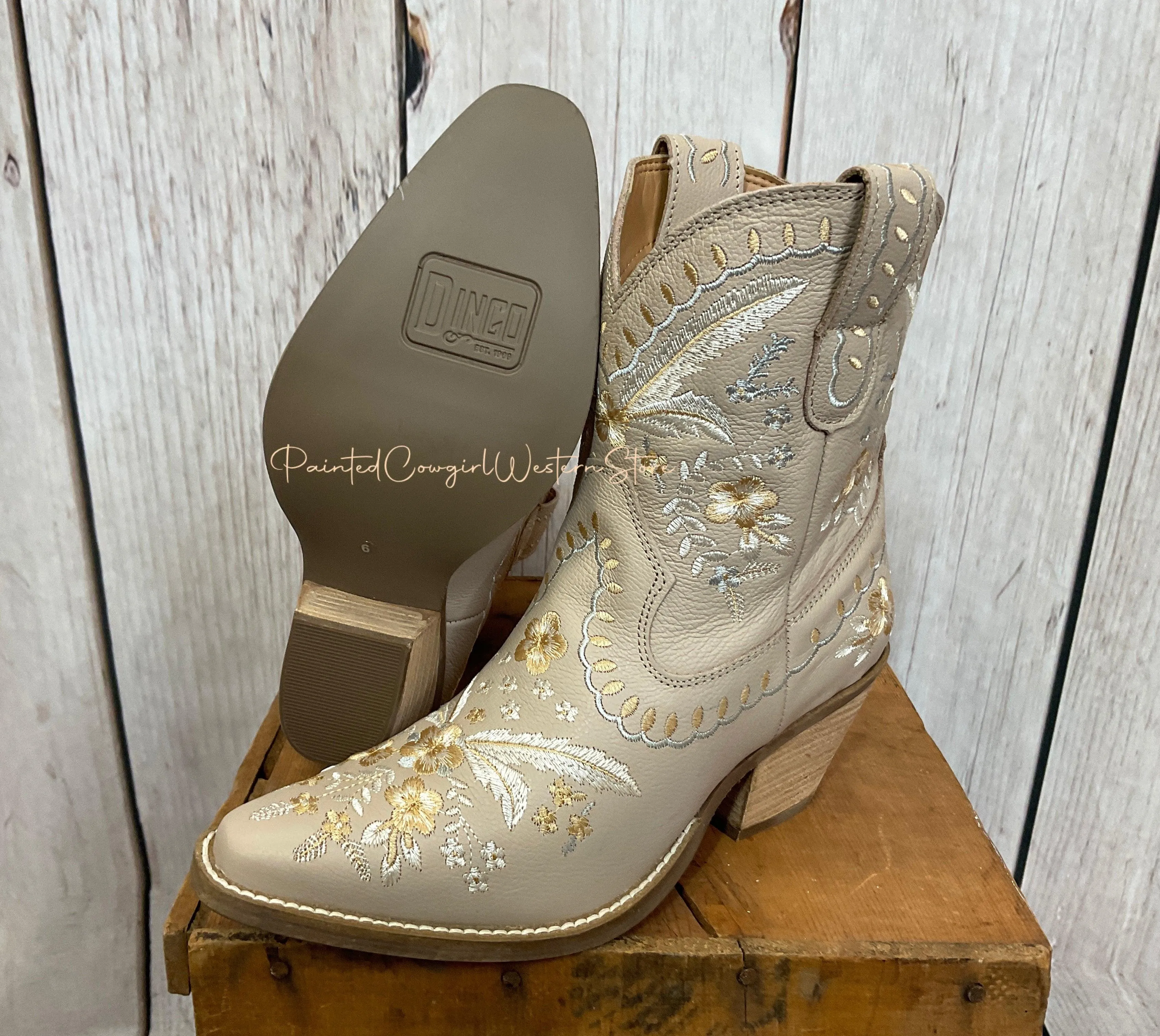 Dingo Women's Primrose Sand Cowgirl Ankle Booties DI748