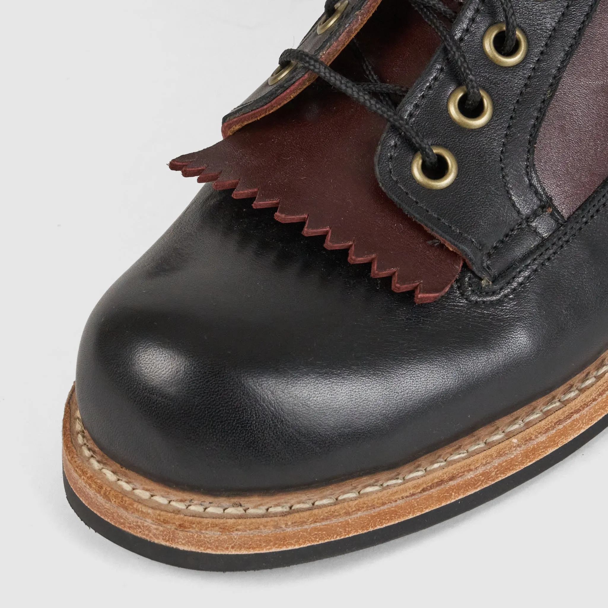 Julian Boots Two-Tone Classic Blucher