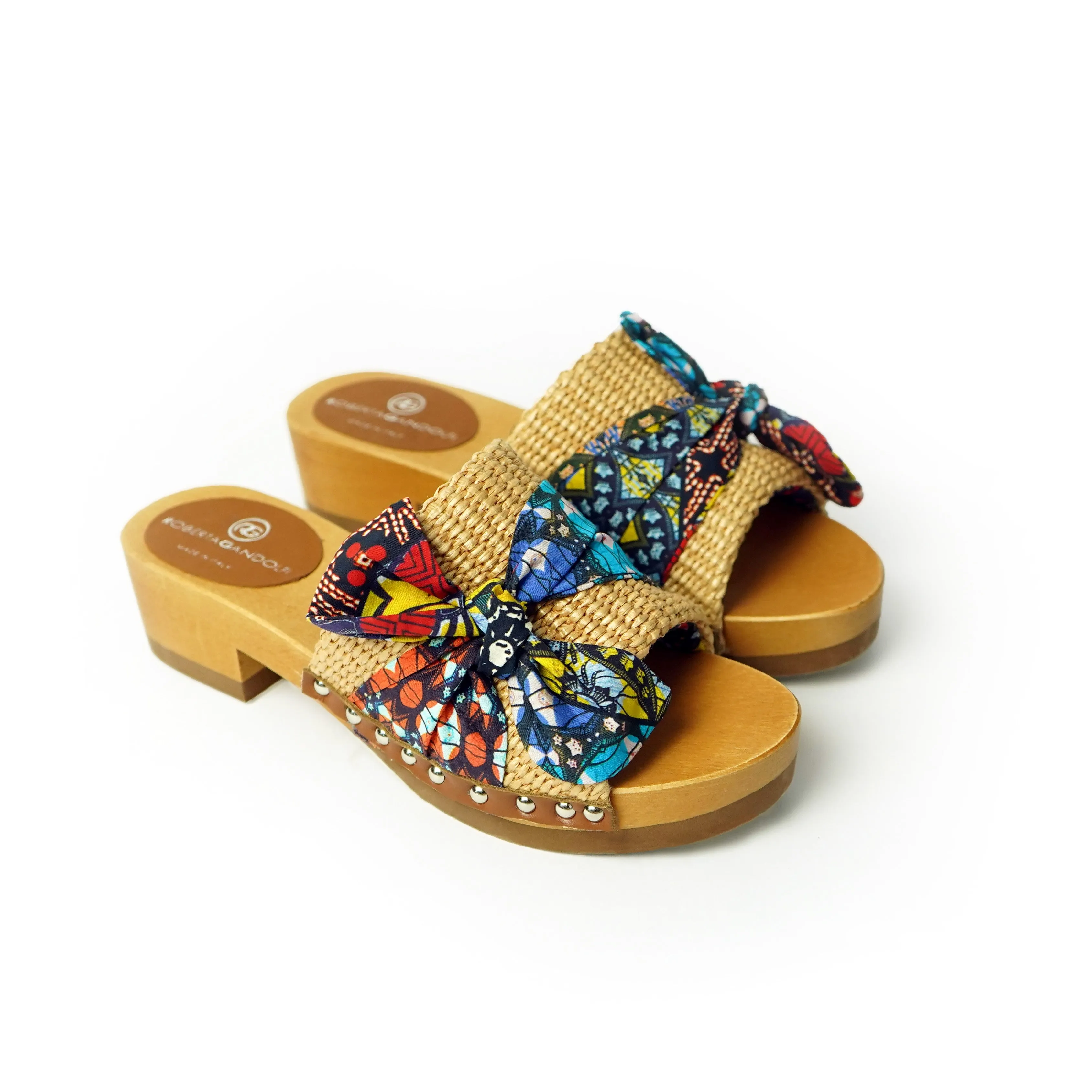 Lola Sabot sandali in legno con rafia e pelle di vitello con fiocco stampa african