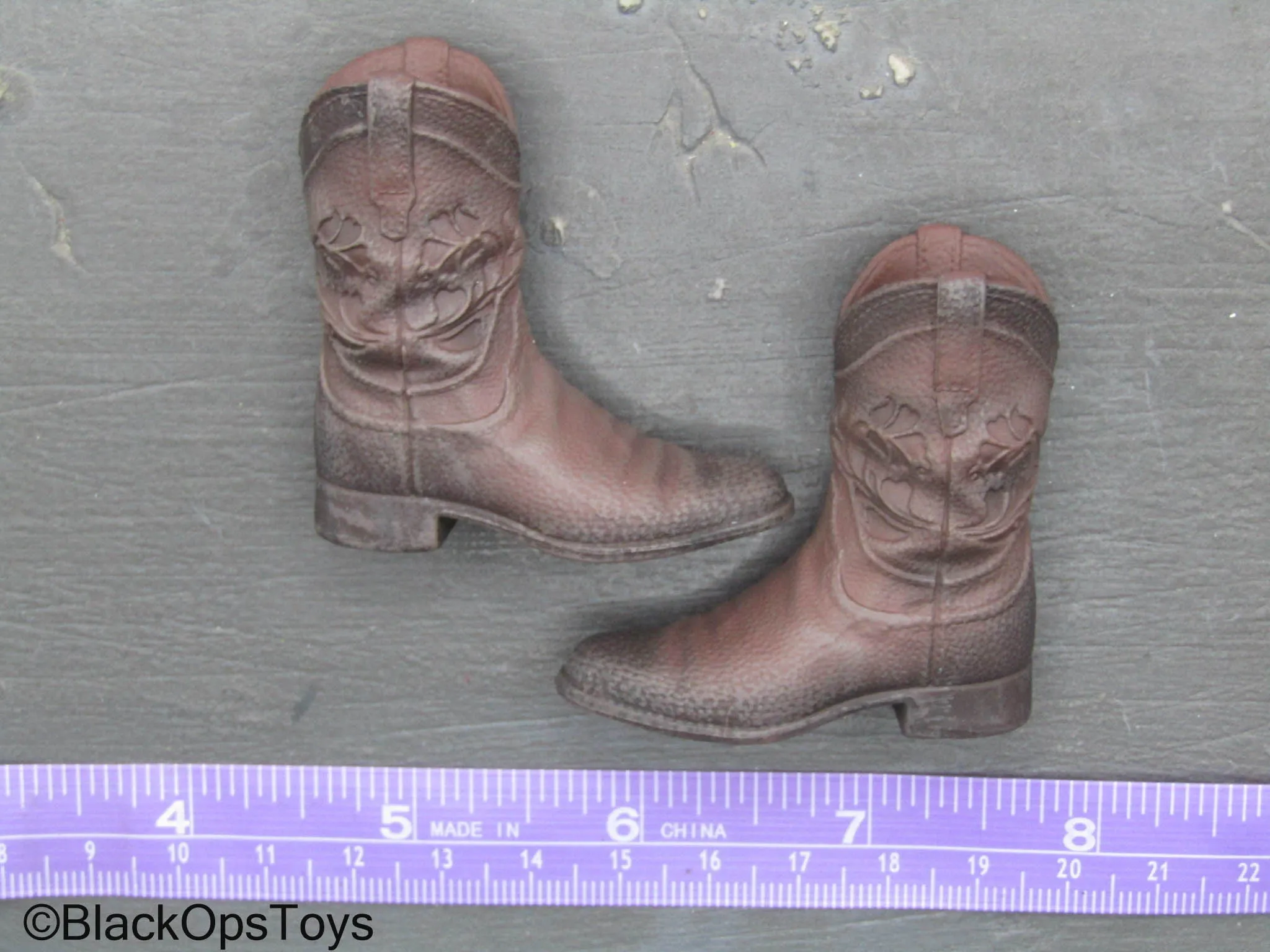 Old Man Logan - Brown Boots (Peg Type)